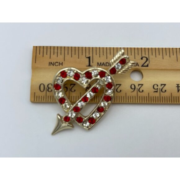 Gold Tone Red Clear Rhinestones Heart Arrow 2" Brooch - Picture 6 of 8